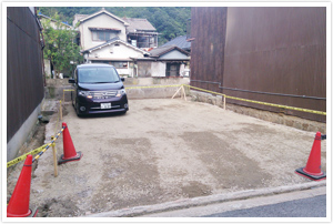 別館駐車場