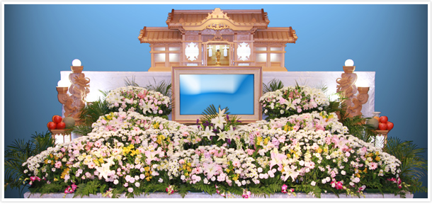 約135万での生花祭壇例